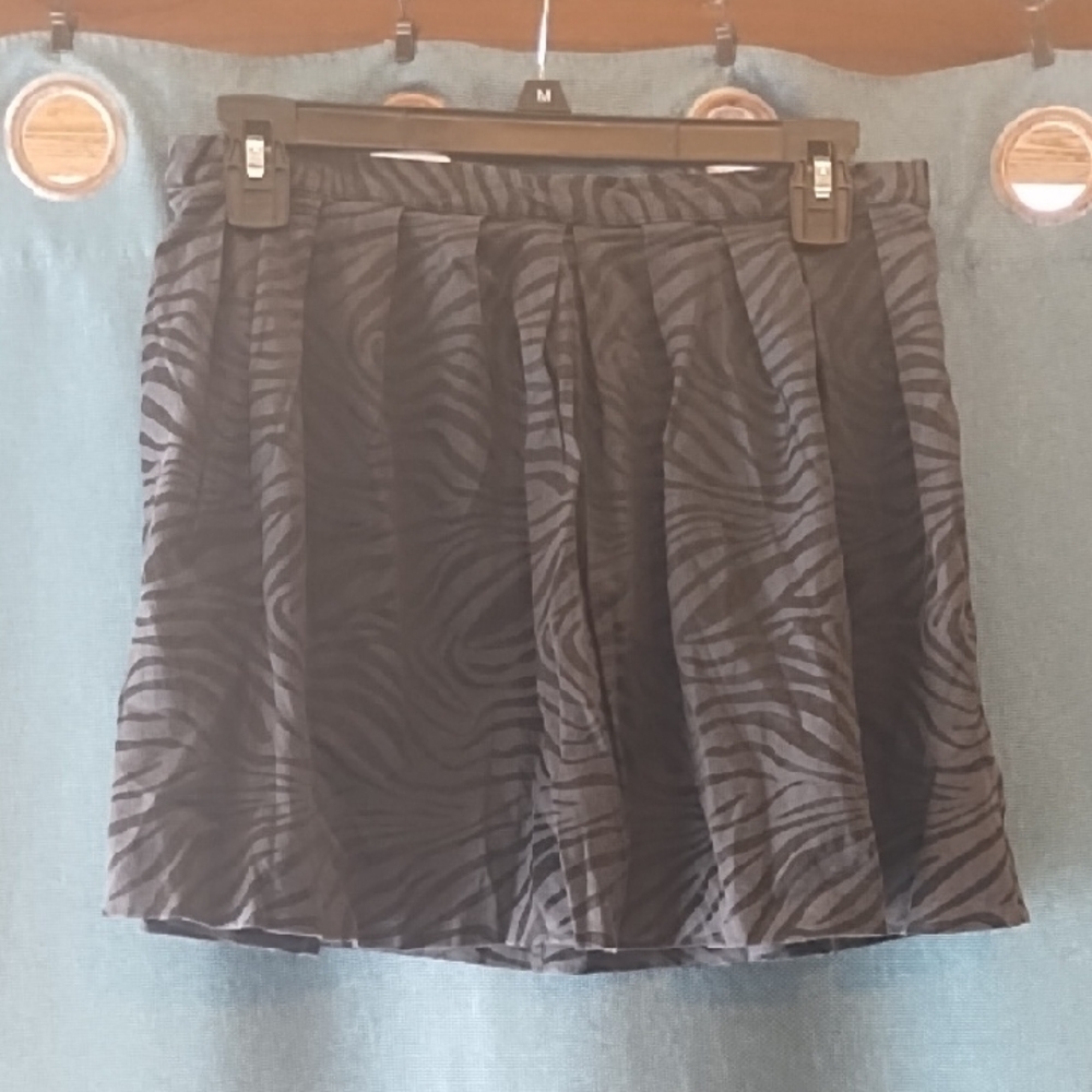 Spring Street Black Patterned Skirt